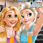 Princesses Selfie Time